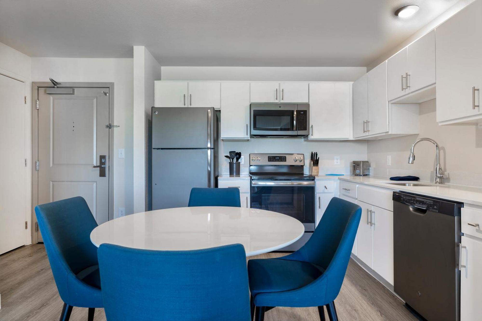 Soka Suites Dallas - Las Colinas Irving Exterior foto