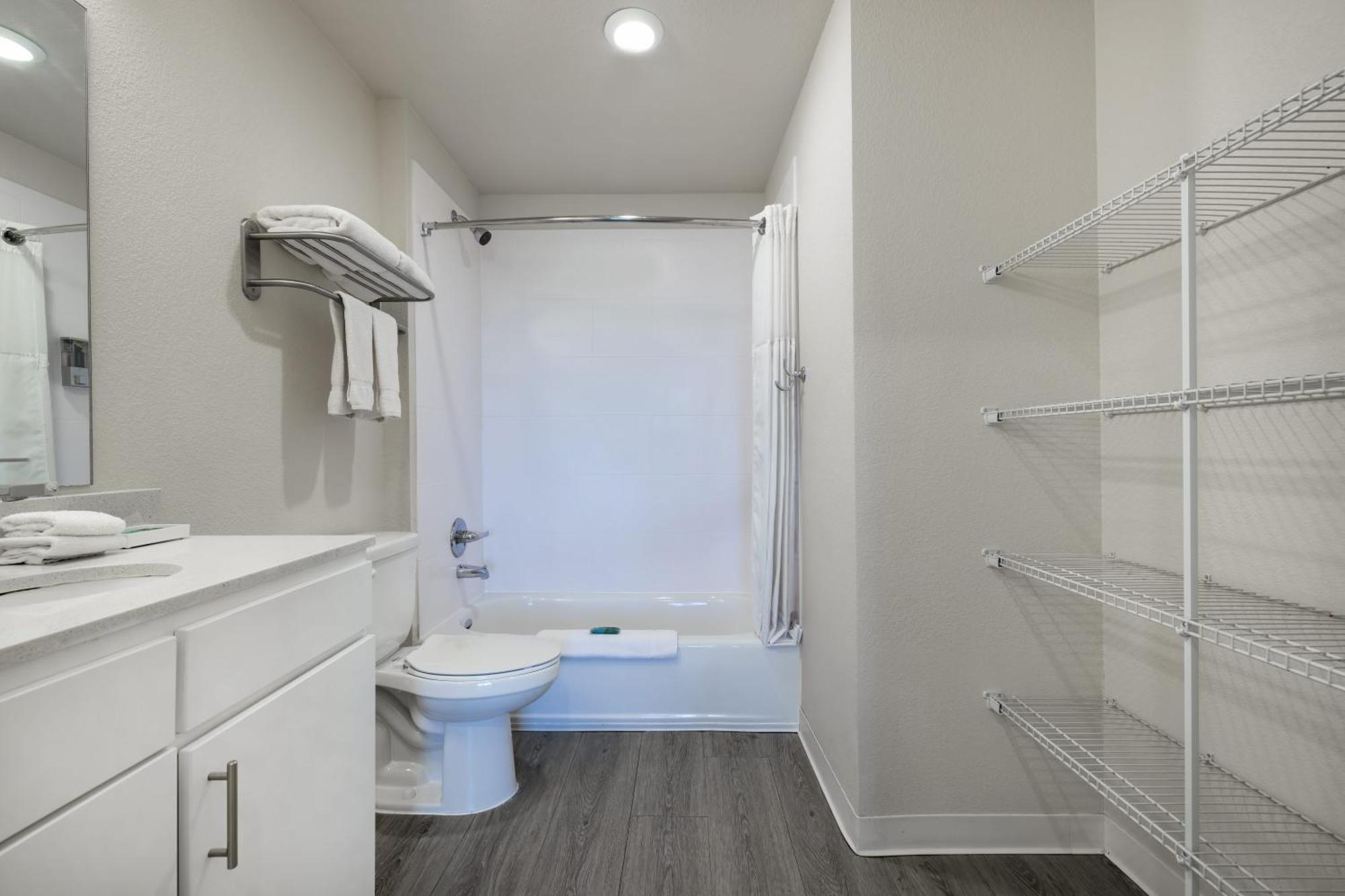 Soka Suites Dallas - Las Colinas Irving Exterior foto